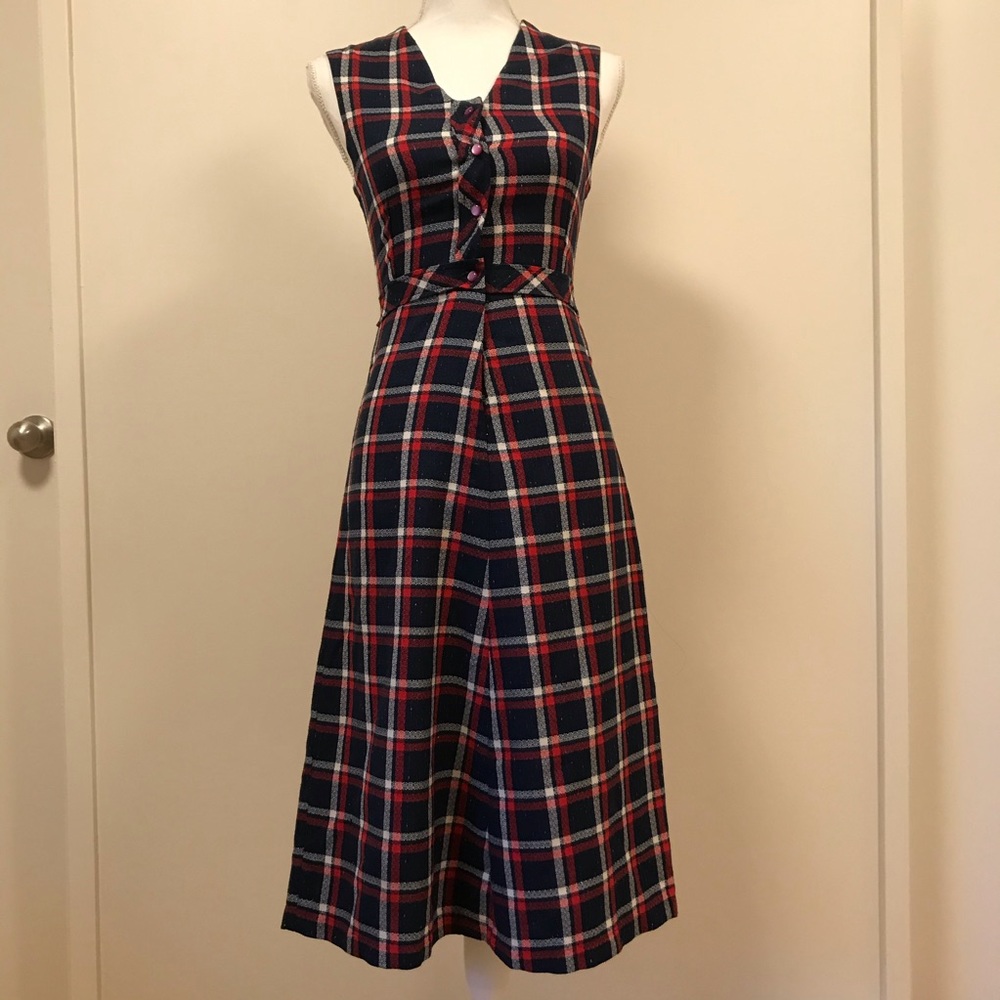 Rare Vintage A-line classic dress- small